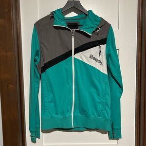 BENCH URBANWEAR Green Hooded Logo Athletic Zip Up Jacket Size Medium